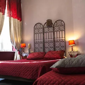 Chez Louisette Chambre 2*, Dinan Frankrijk